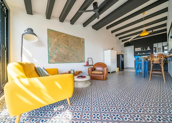 CAN MARTINEZ Calella Beach Boutique Apartment